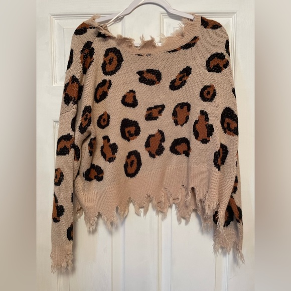 Cheetah Sweater - Picture 2 of 3
